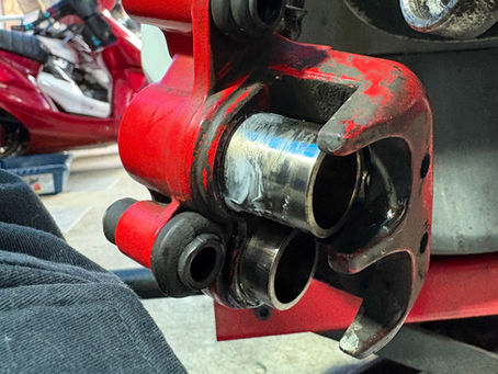 シグナスx125 キャリパー清掃