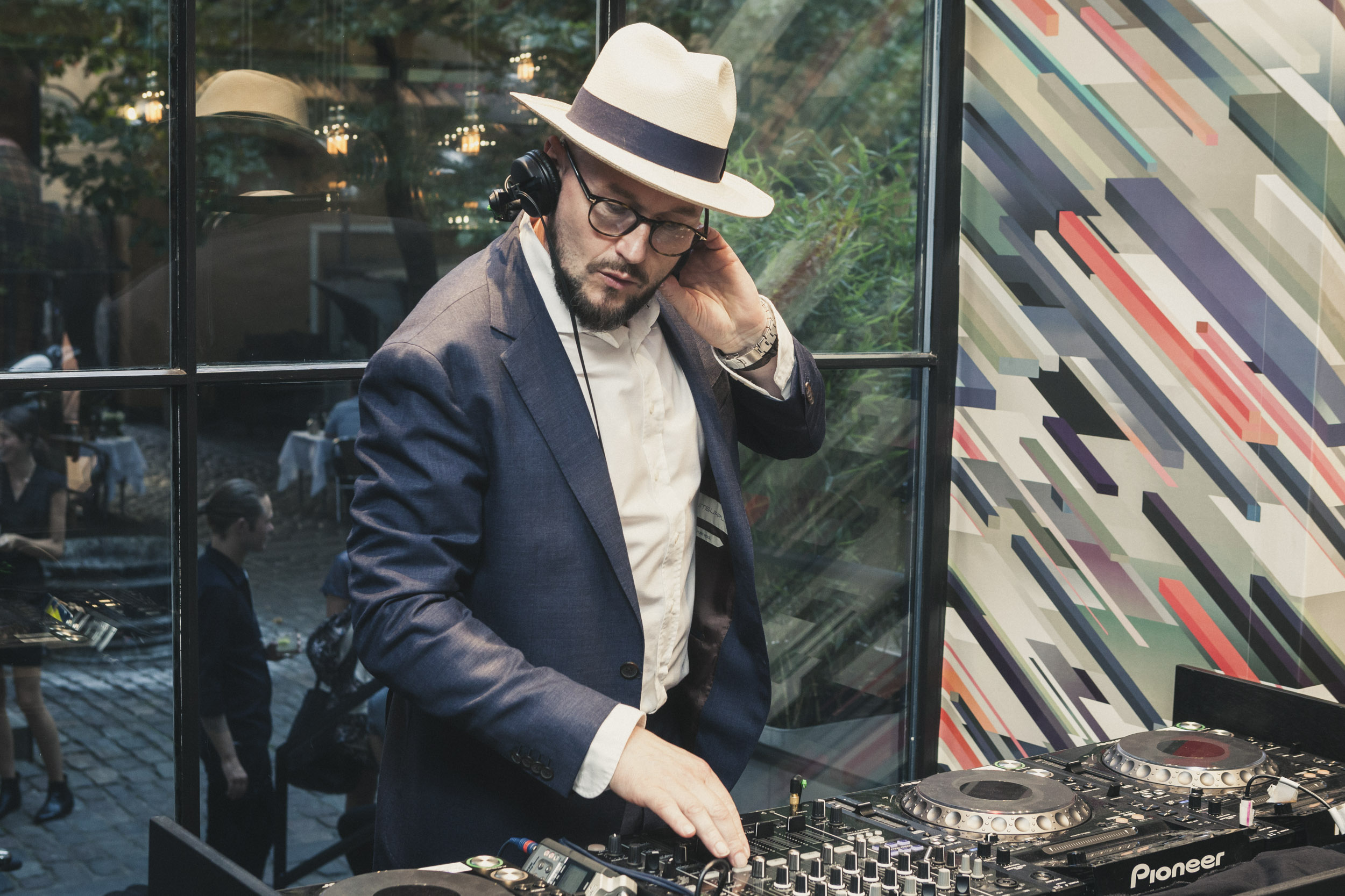 SuitSupply Copenhagen opening aug 20