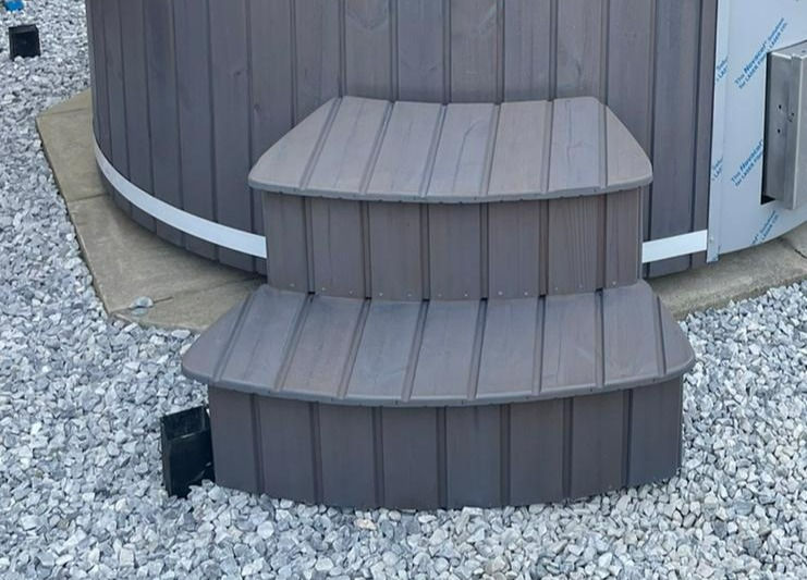 Thumbnail: Wooden rounded two-tier steps