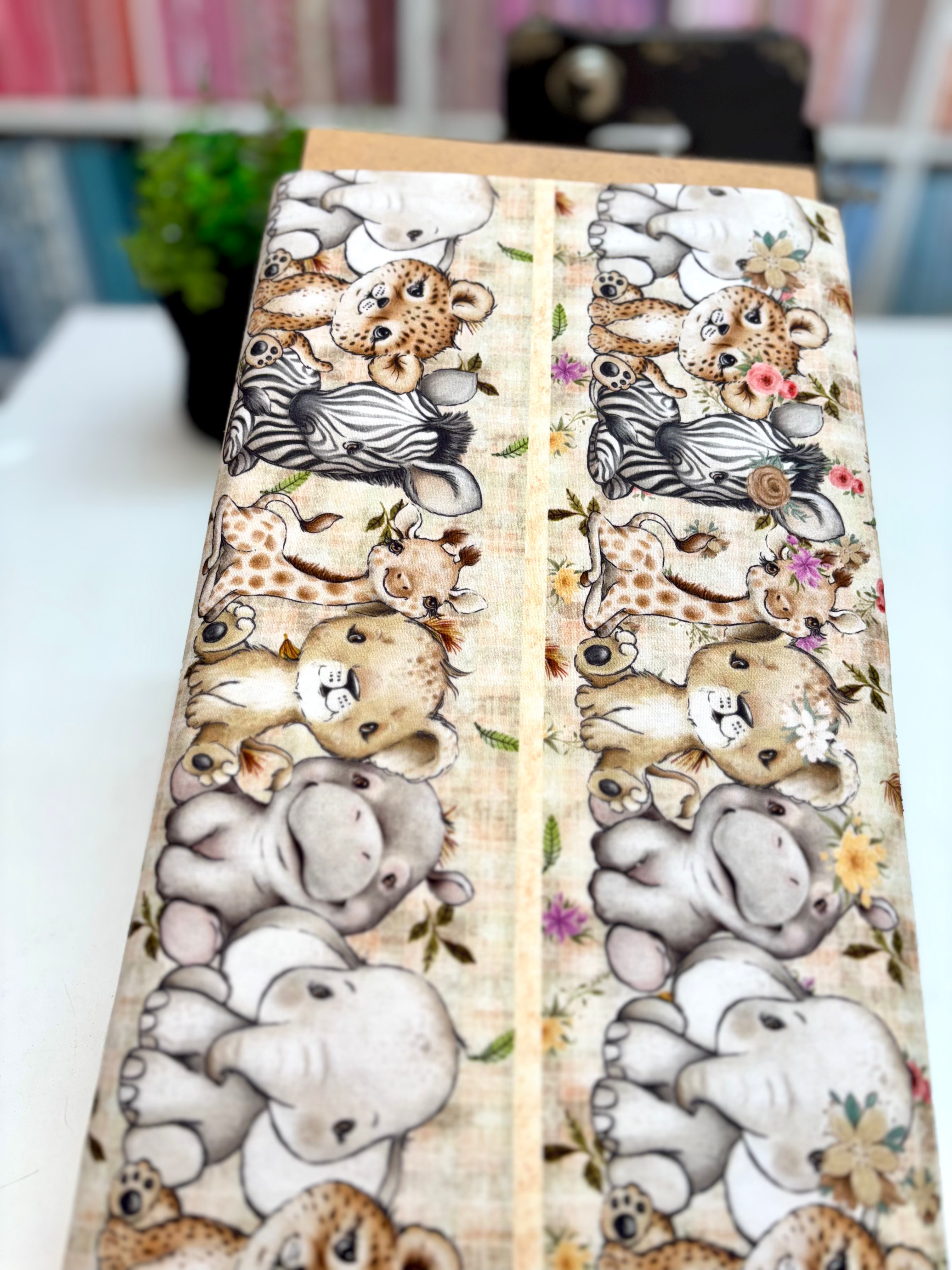 Barrado Coleção Safari - tricoline estampa digital Denise Sá 