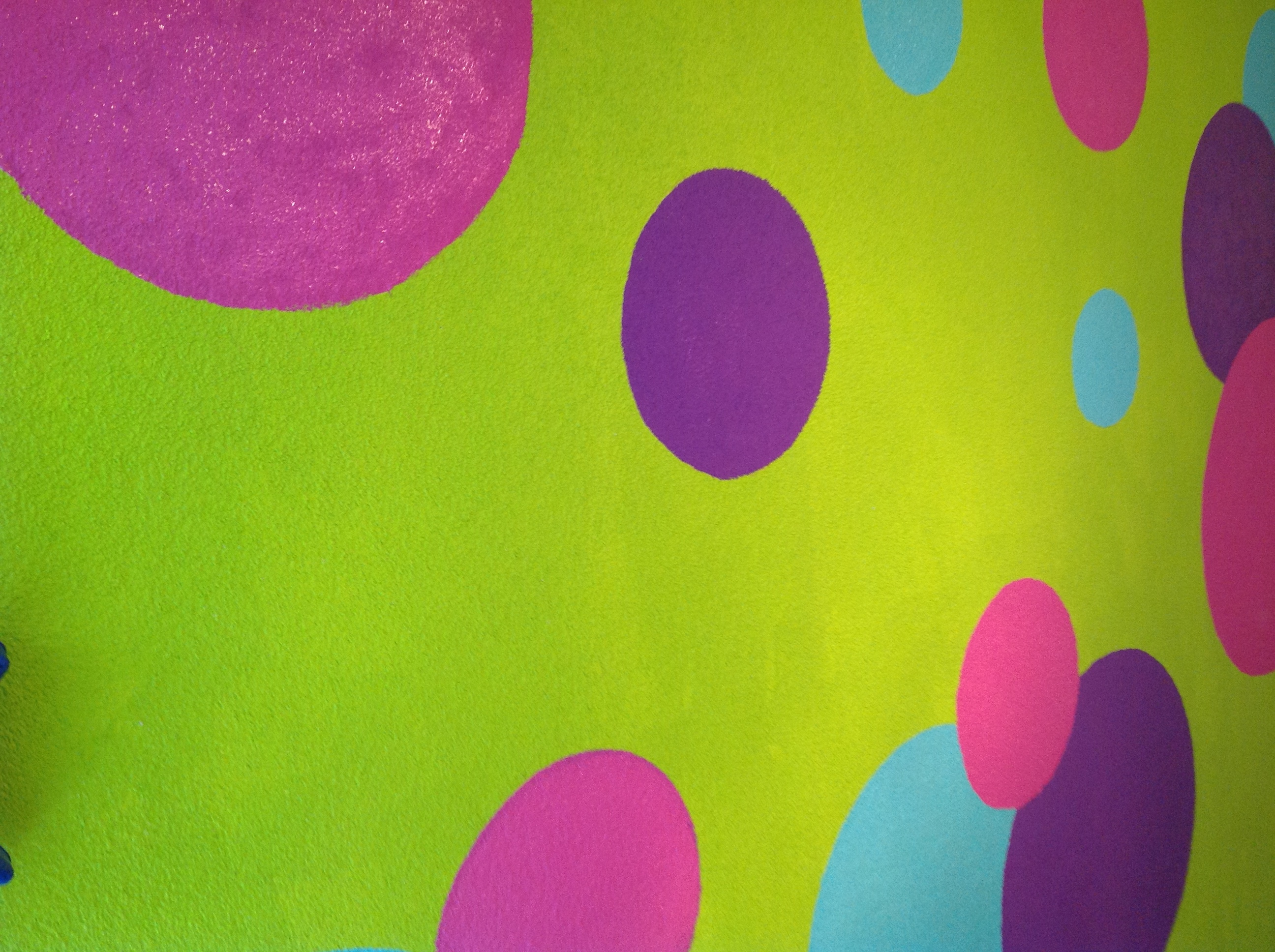 Coloured wall