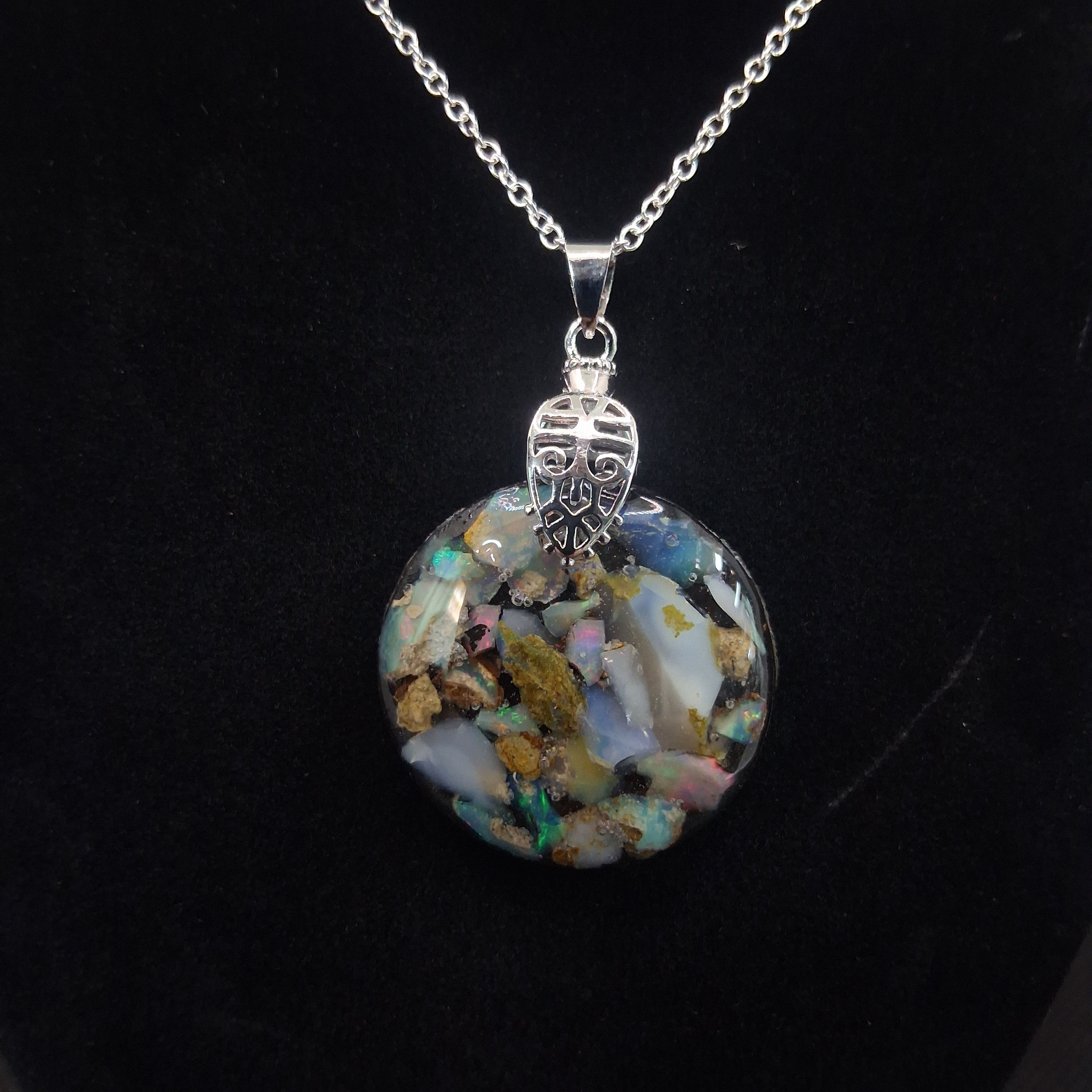 Opal chip pendant