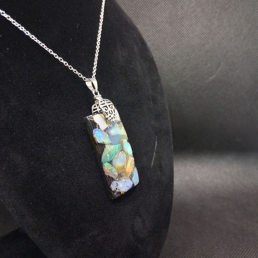 Thumbnail: Opal chip pendant