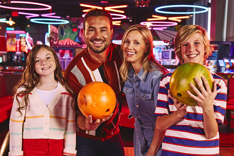 bowlero-4.jpg