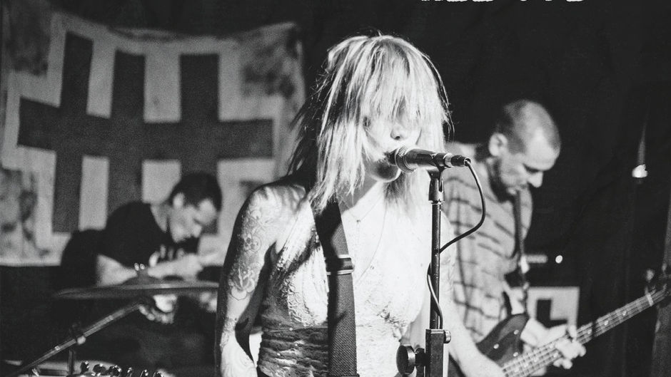 Turbulent Hearts – All Out