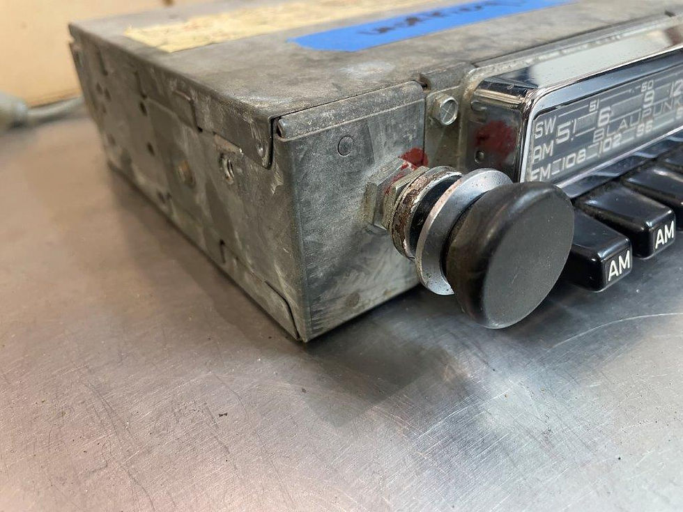 Thumbnail: Blaupunkt AM/FM/SW Frankfurt US Z code 68/69 911