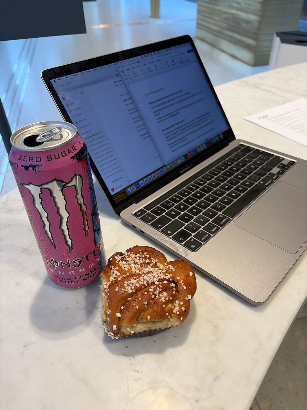 Munter-Macher und Fika an der Infotheke