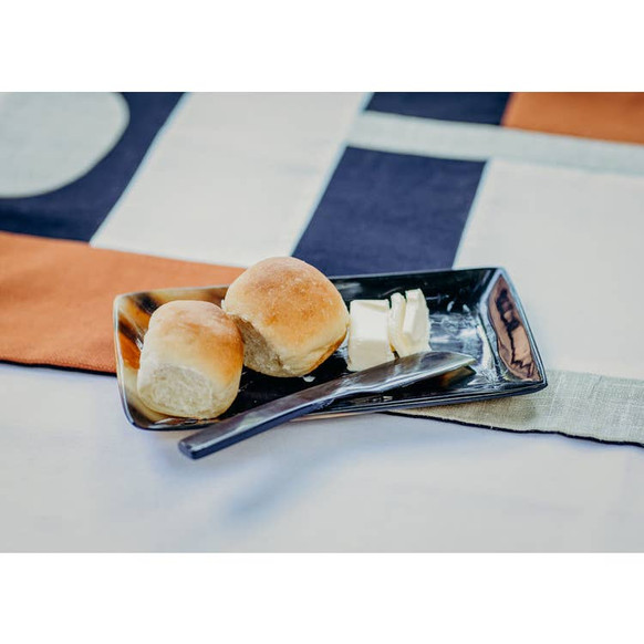 Horn Butter Tray + Knife