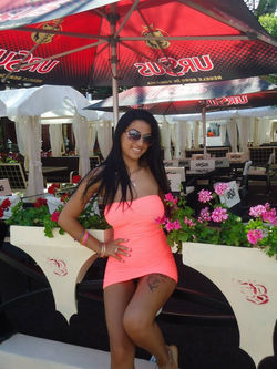 GIRL ESCORT