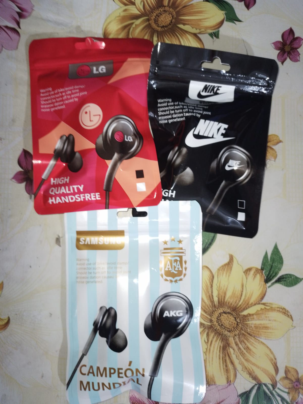 Auricular con cable LG-Adidas-Nike