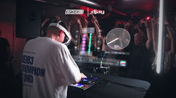 VR - DJ'ing
