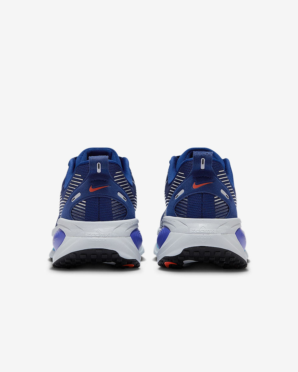 Миниатюра: Nike Vomero 18