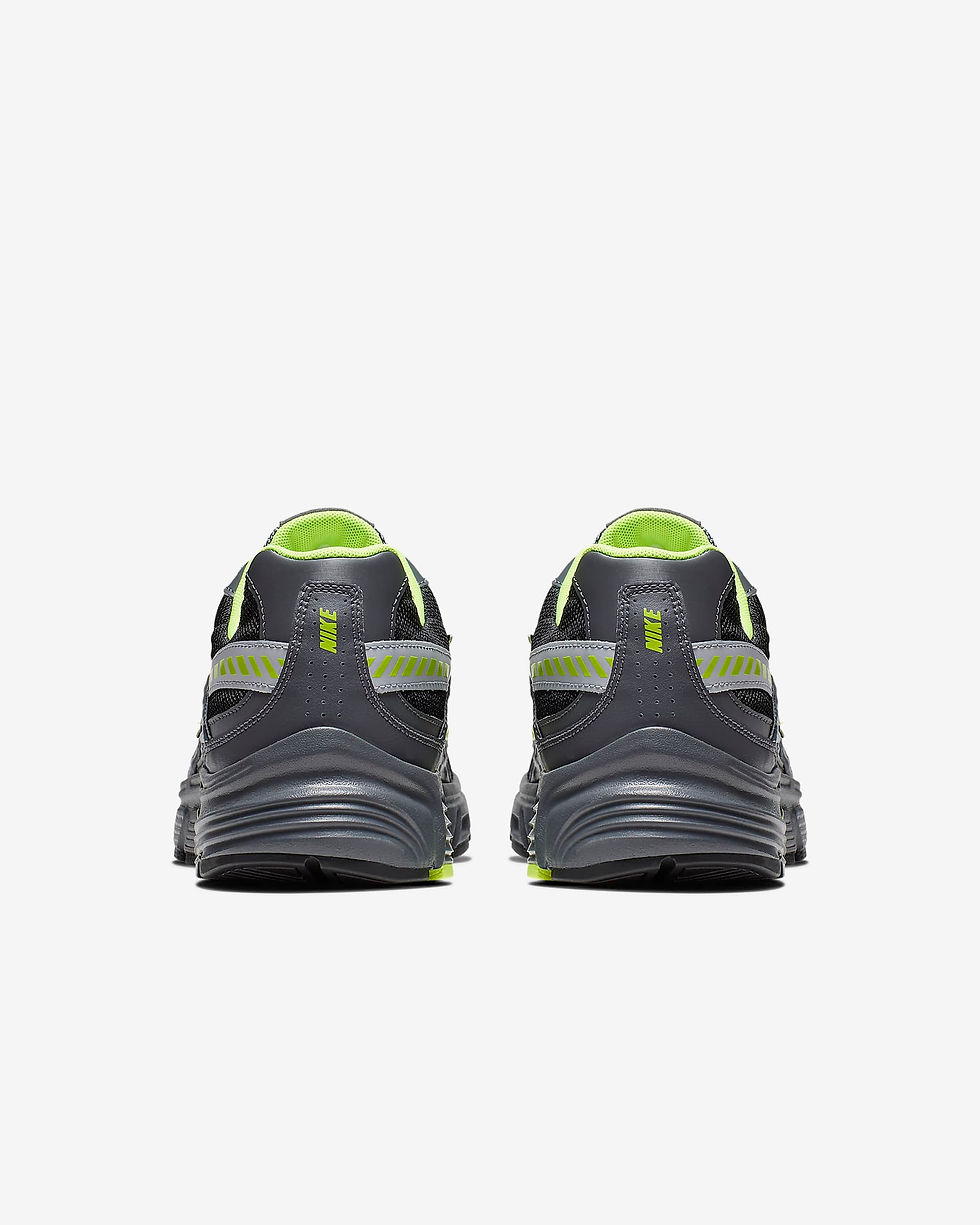 Миниатюра: Nike Initiator