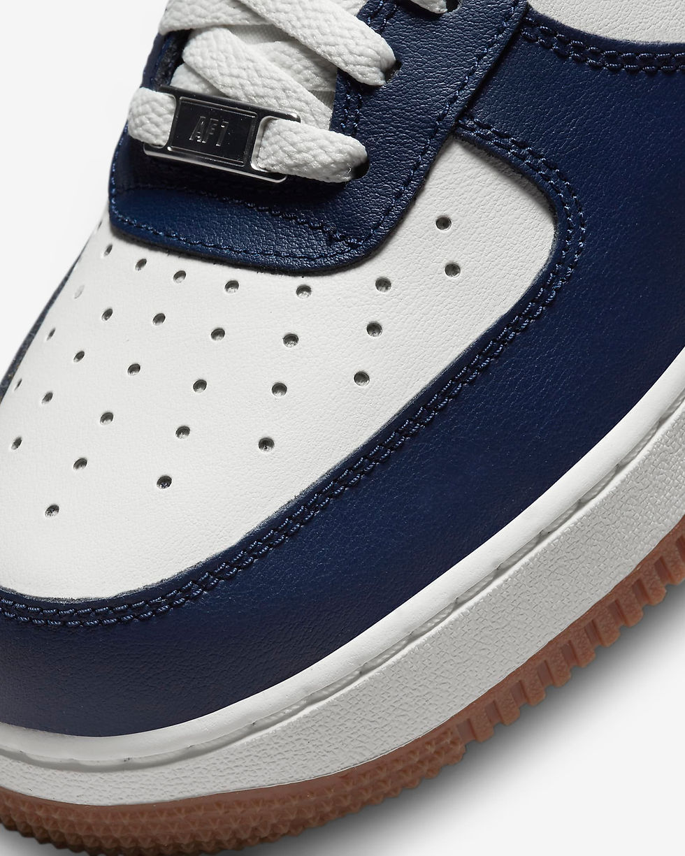 Миниатюра: Nike Air Force 1 '07