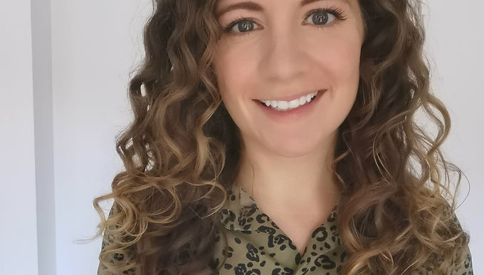 Harddwch a Ffasiwn | Cwrls gyda Bethan Wyn