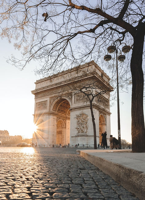 Arch de Triomphe_edited.jpg