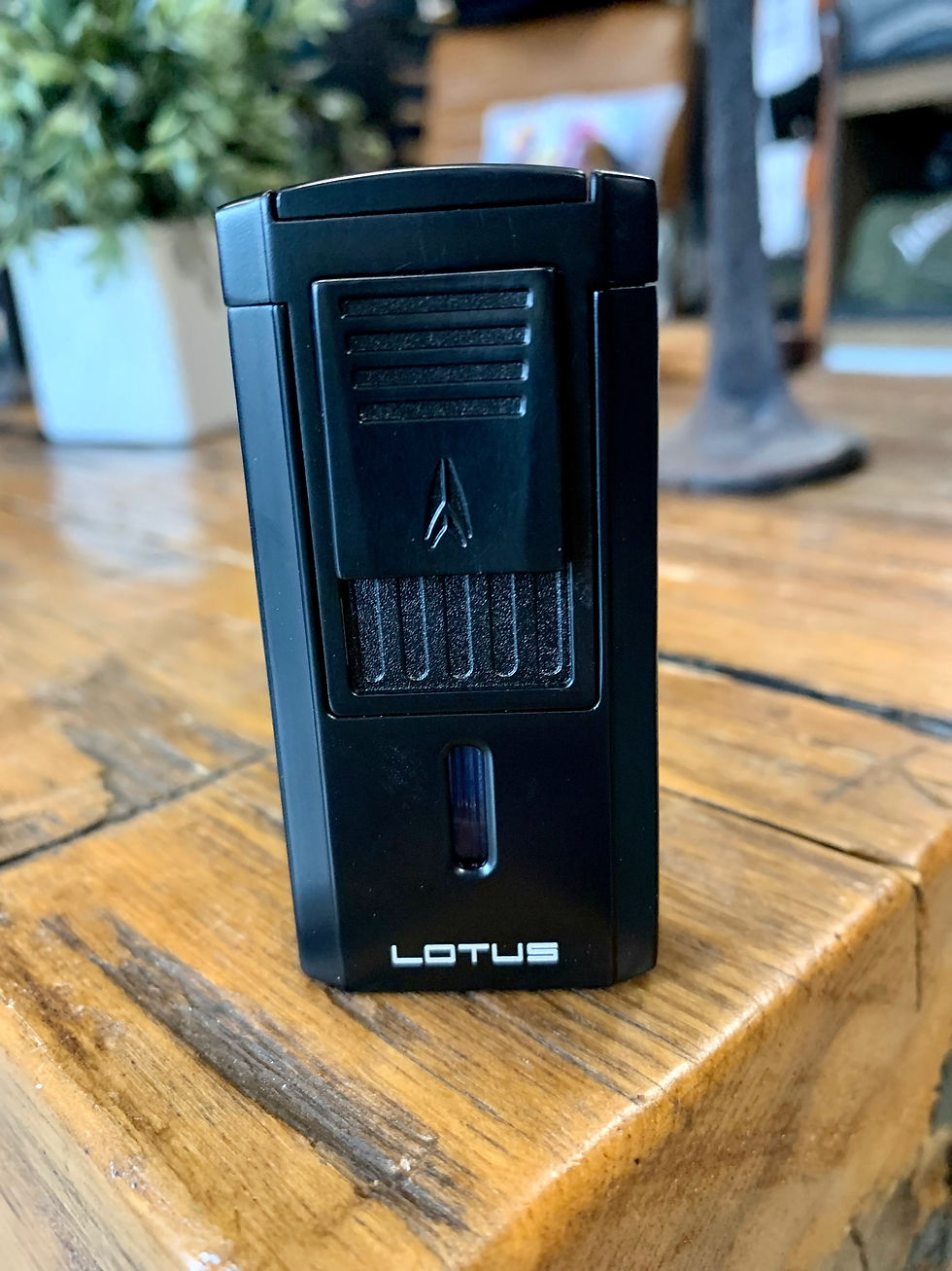 Thumbnail: Lotus 70 - Black Lighter/Cutter Combo