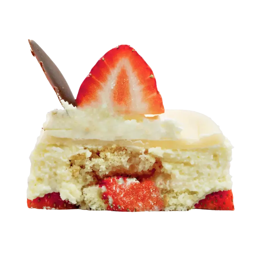 Vue en coupe du Fraisier de Duc de Lorraine : génoise vanille, crème mousseline, fraises fraîches, fine couche de pâte d'aman
