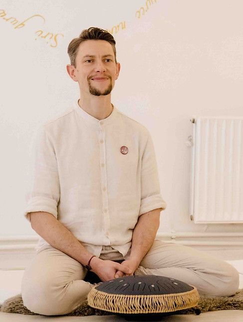 Philipp_Voss_Coach_Therapeut_Seminar_Portrait_Meditation