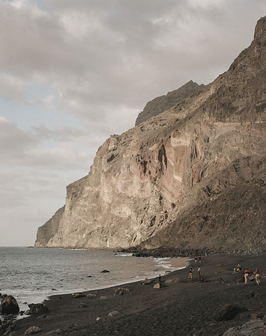 Boris Cecez Human Design mit Bergen und Meer auf La Gomera