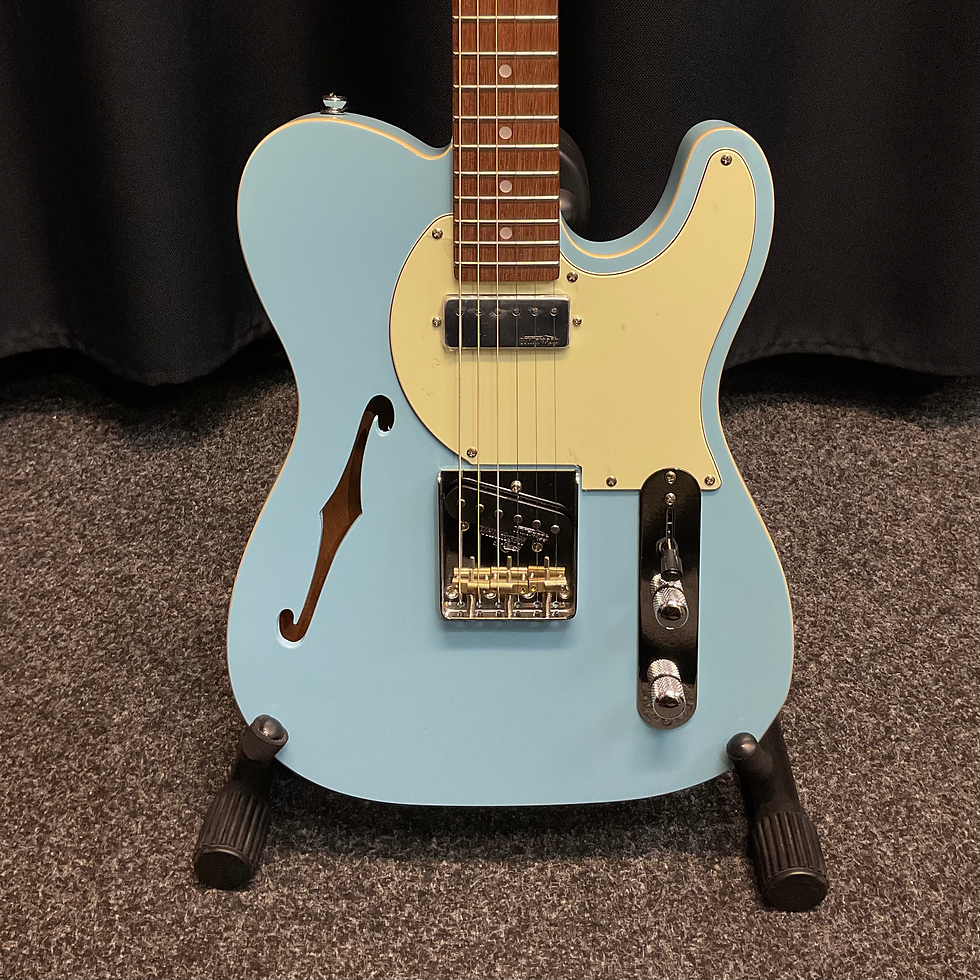 Vintage Reissued V72 Laguna Blue