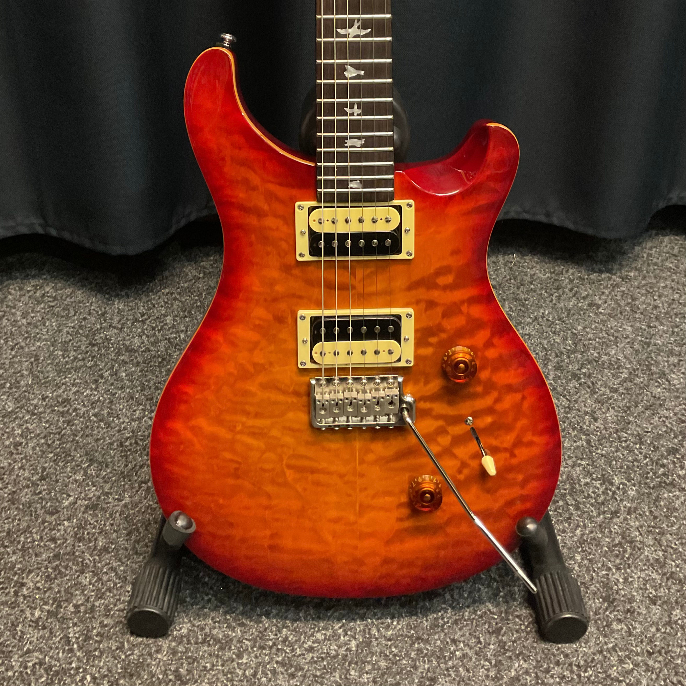 PRS SE Custom 24 Quilt Cherry Sunburst (Preowned)