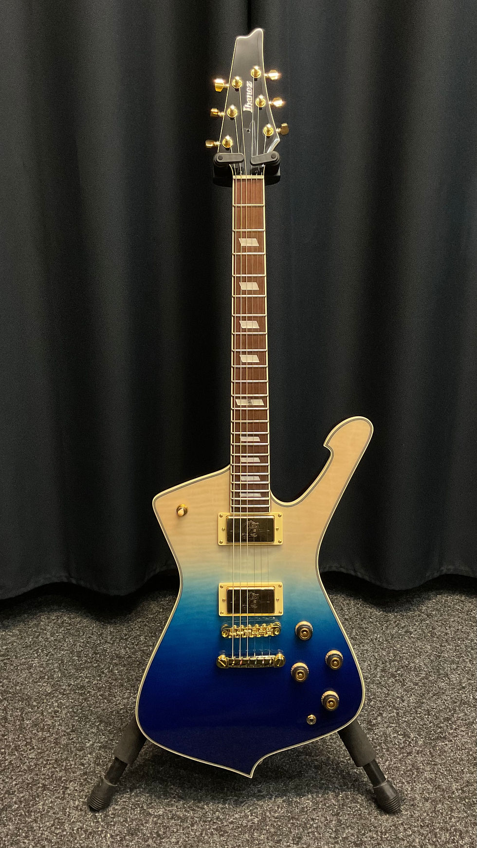 Thumbnail: Ibanez Iceman IC420FM-TBG