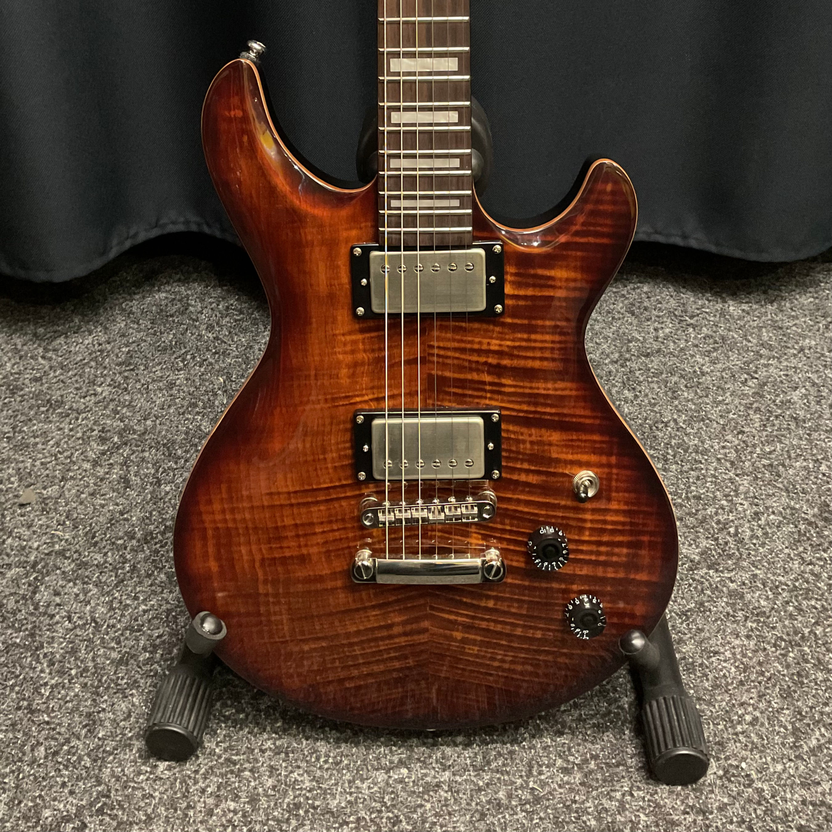 Cort M600 TBS (Preowned)