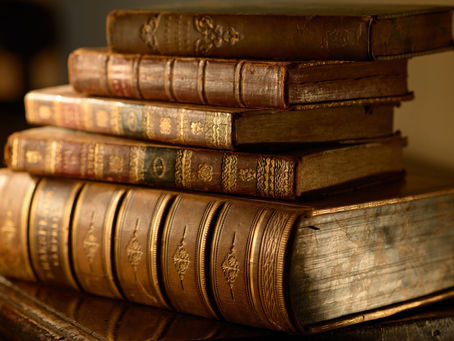 Dans l’antre de l’écriture : Plongée dans les ténèbres de la création