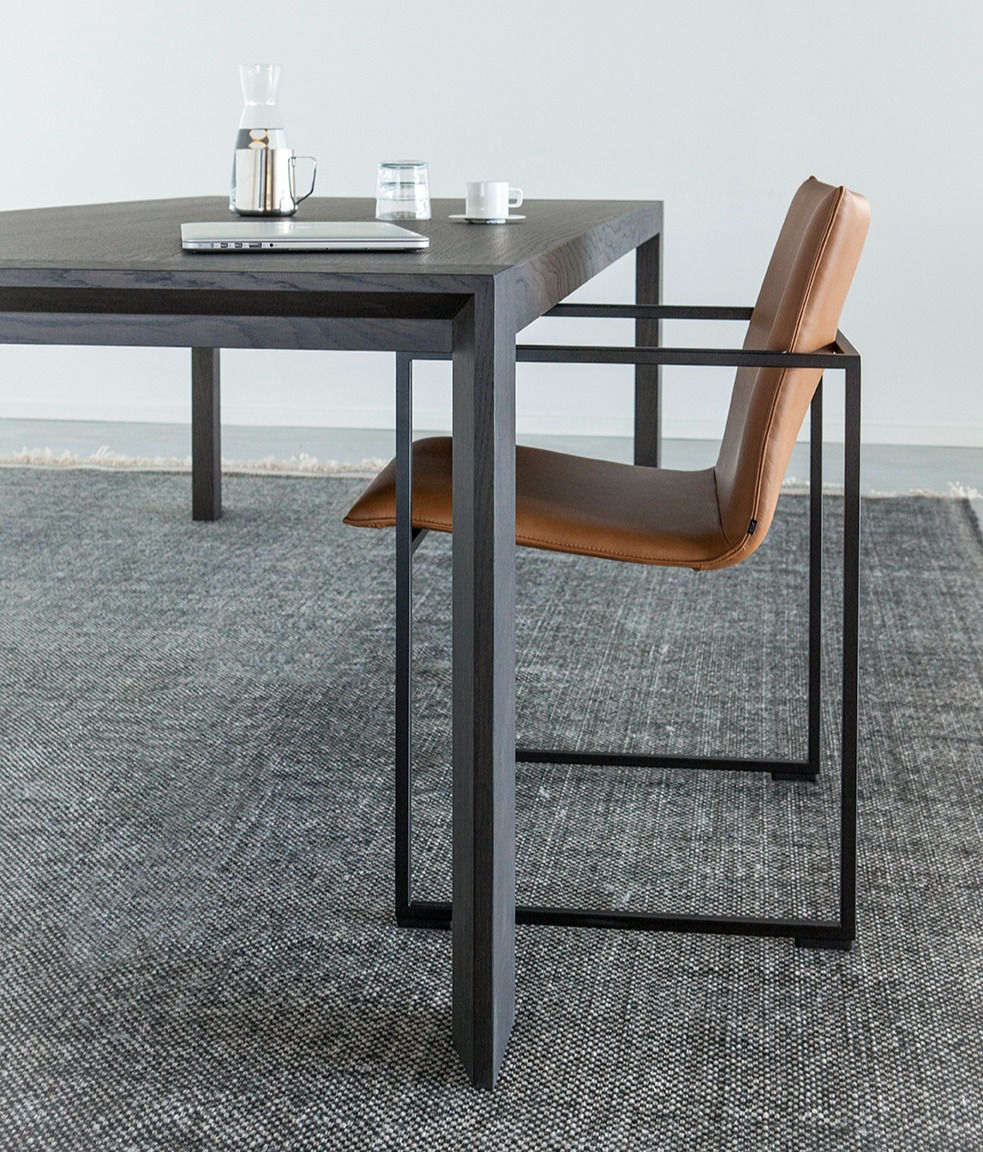 Arco frame eetkamerstoel