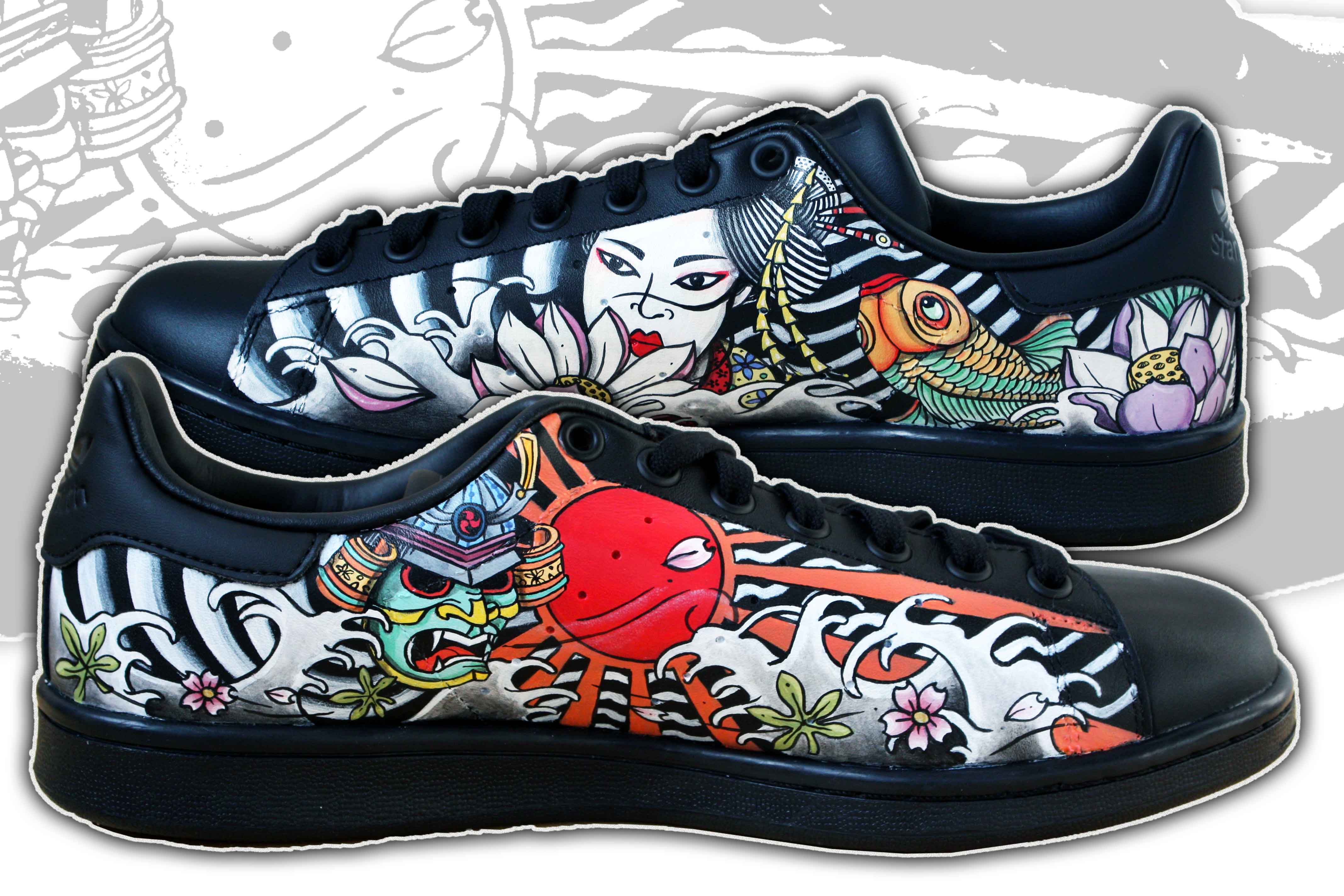 stan smith nere fiori