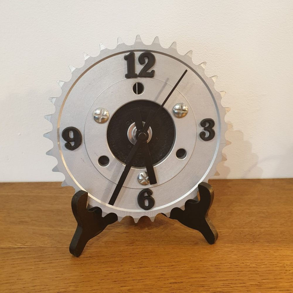 Horloge sur support