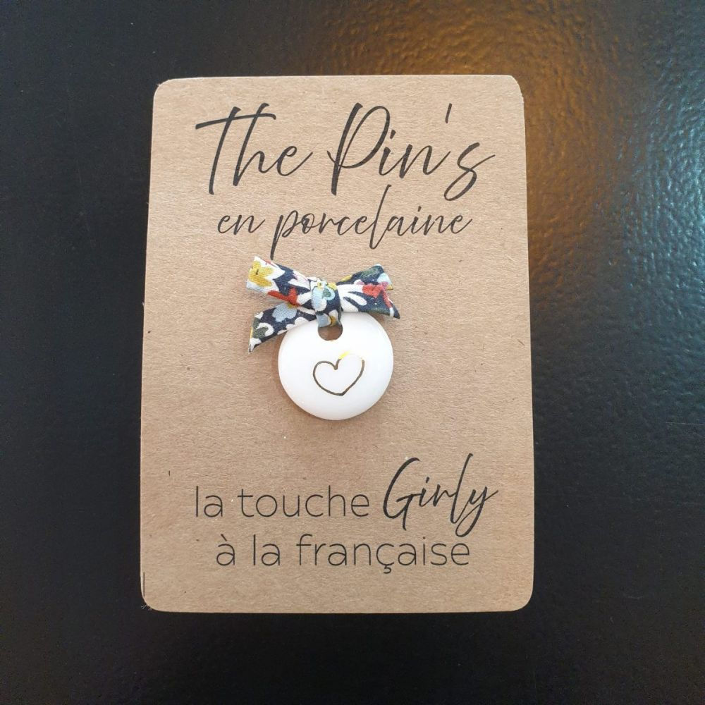 Pin's en porcelaine