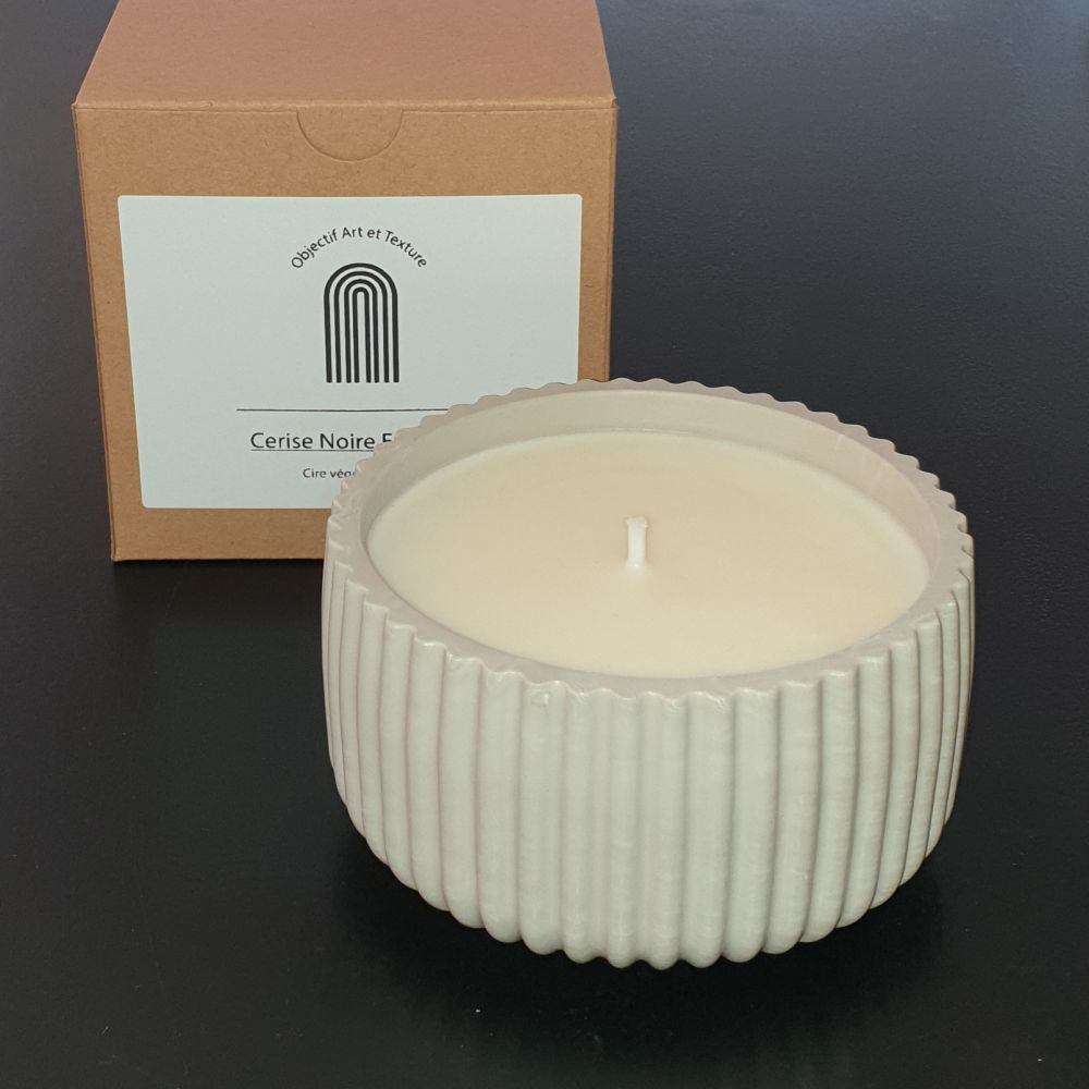 Bougie 250g (cerise noire explosive)