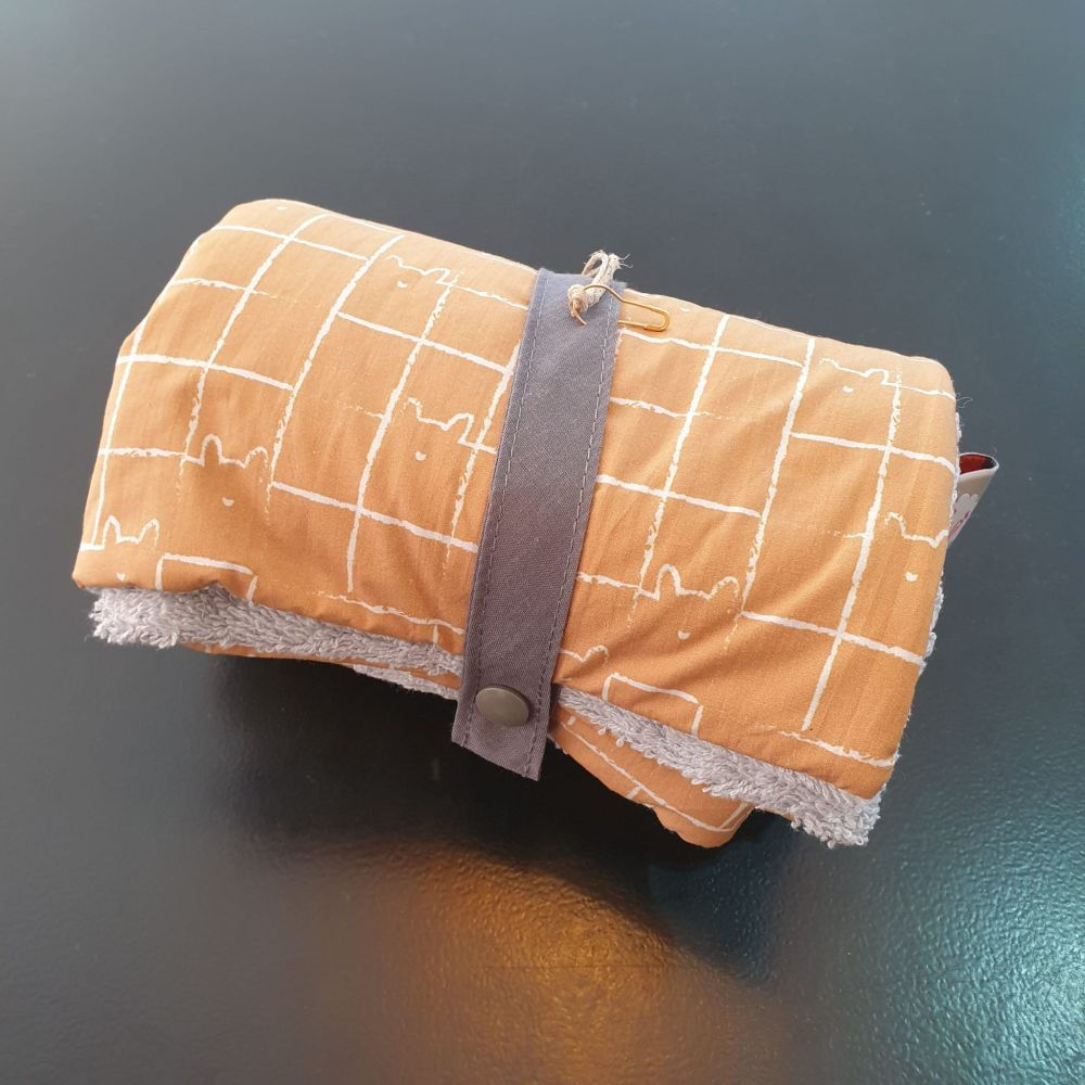 Couverture nomade Carreaux chat camel
