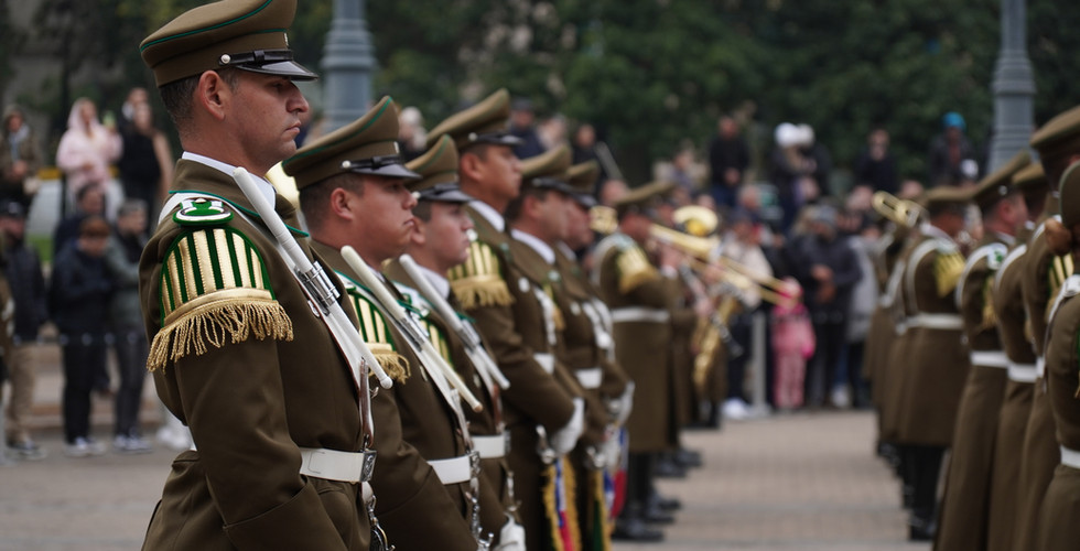 Oficias na troca de guarda em Santiago, Chile