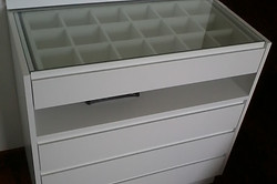 Guarda-roupa planejado sob medida produzido pela Decorlustre Marcenaria