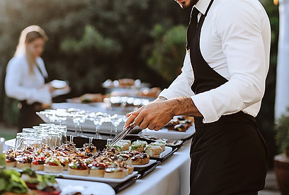 buffet-server-las-vegas.jpg