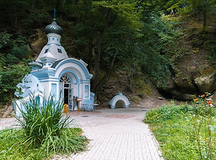 1525050230_09-iverskaya-chasovnya.jpg