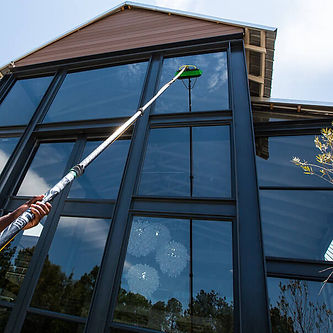 window-cleaning-water-fed1_edited.jpg