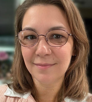 headshot of Vickie Miller