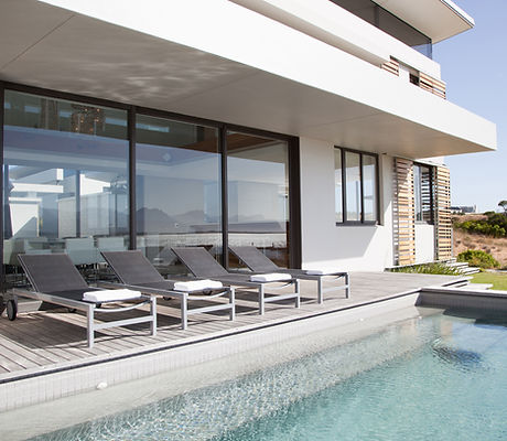 Villa Pool