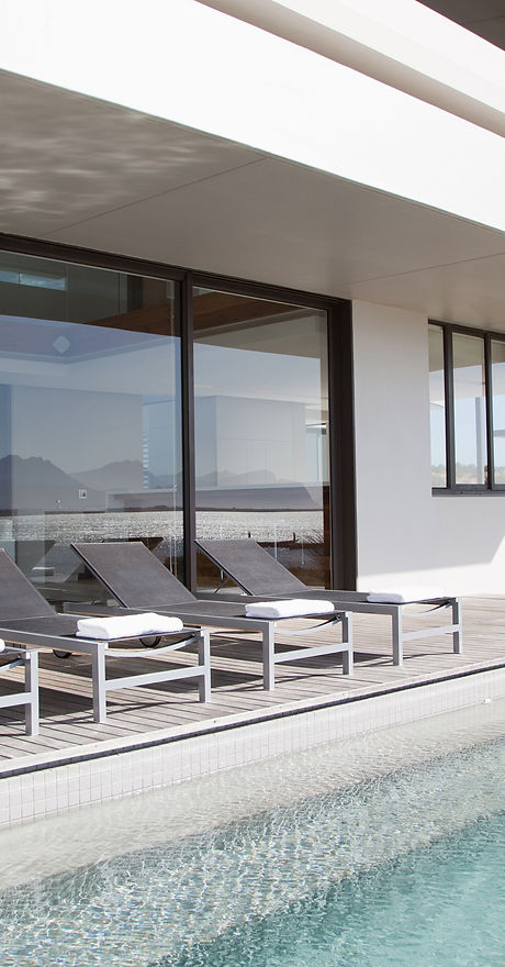 Villa Pool