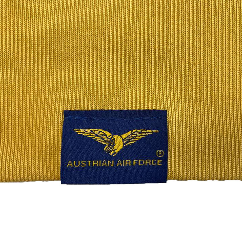 Miniaturbild: Detailansicht vom Austrian Air Force Weblabel am Saum.