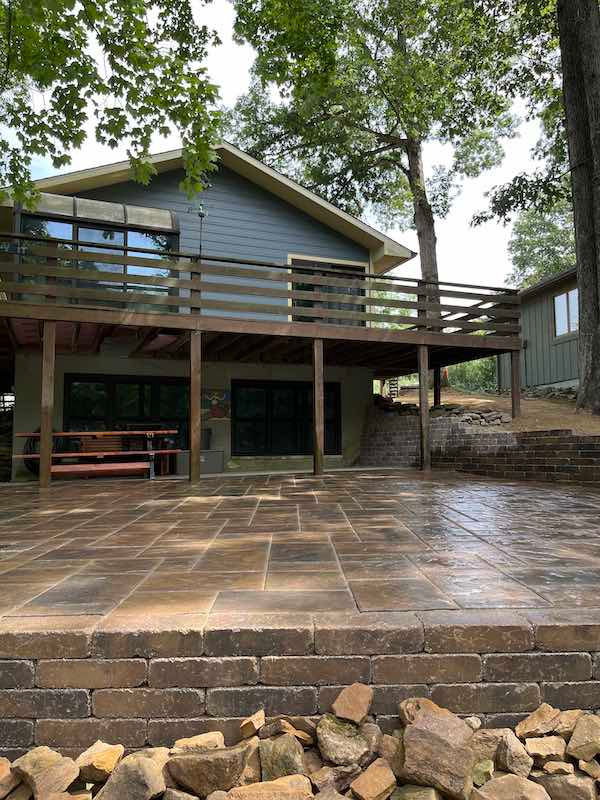 raised patio after 3.jpg