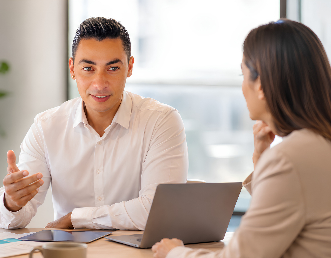 Soufiane Boudarraja in a one-to-one leadership conversation