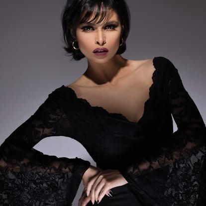 Kaoutar Boudarraja in her modeling portfolio, 5007