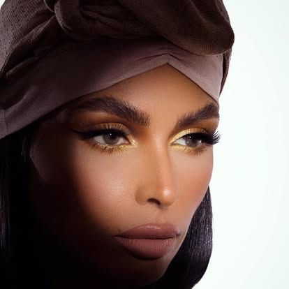 Kaoutar Boudarraja in her modeling portfolio, 1197