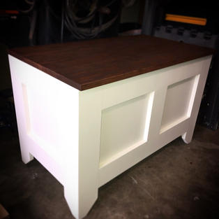 Blanket Chest/ Toy Box