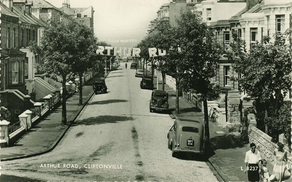 Historic photo of Margate treelined avenue to the sea.